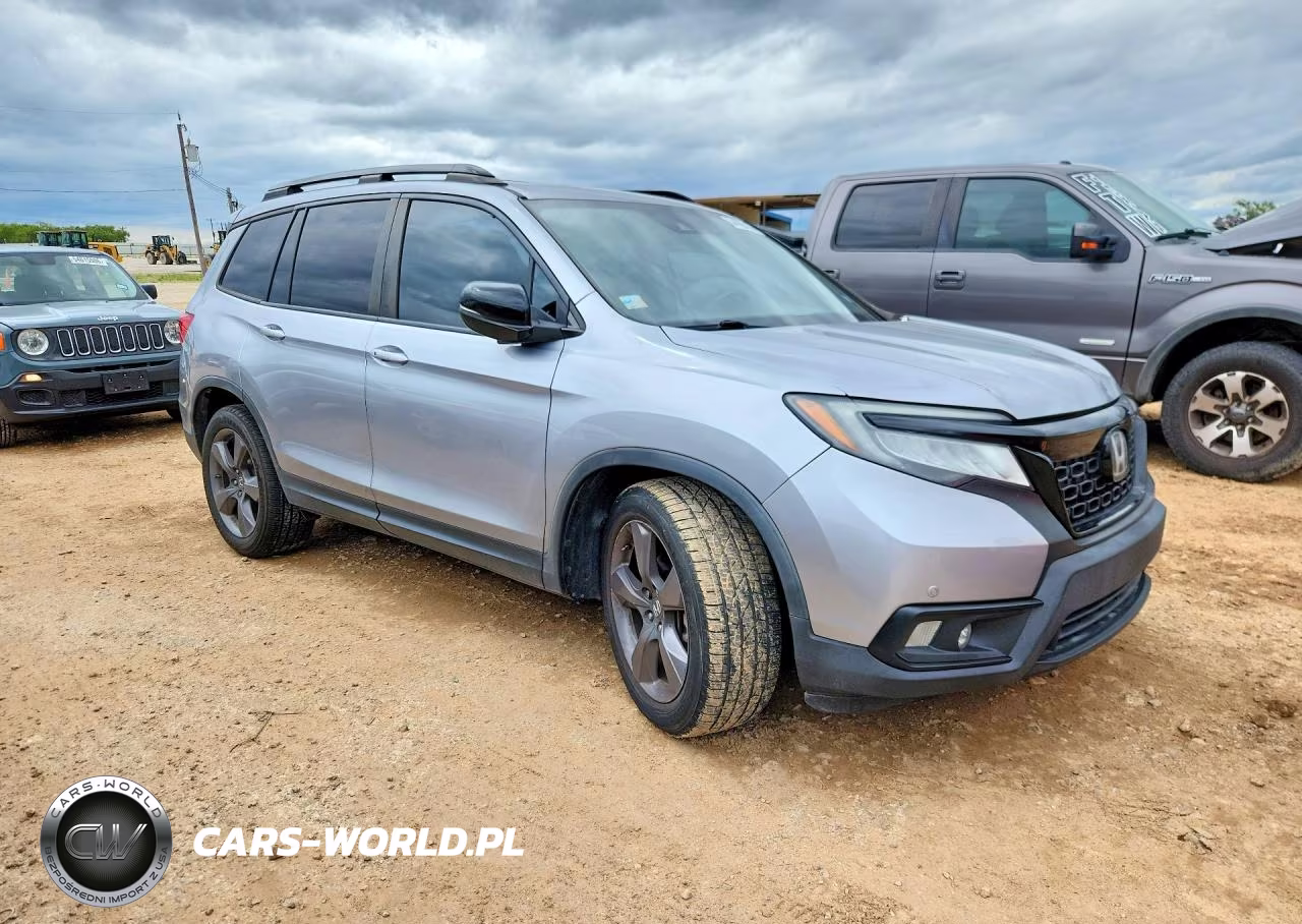 2019 Honda Passport Touring VIN:5FNYF7H98KB002273 - 4