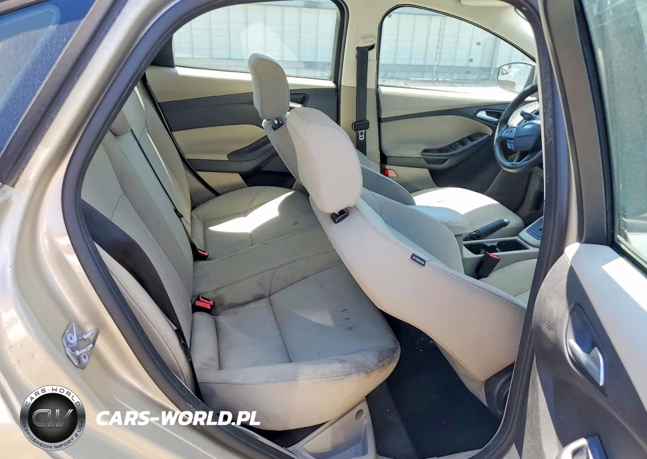 2017 Ford Focus Se VIN:1FADP3FE5HL241182 - 10