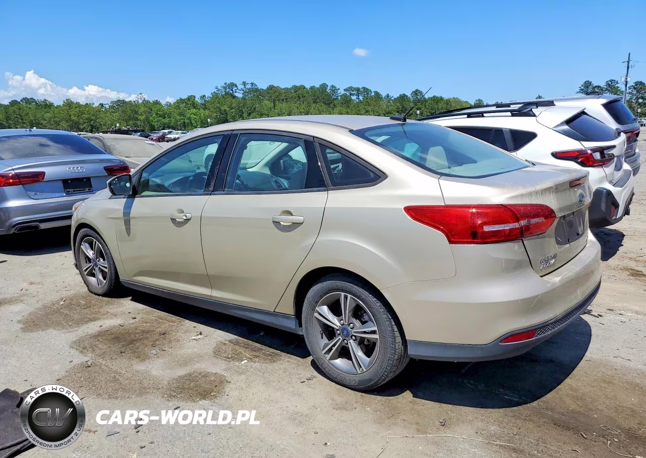 2017 Ford Focus Se VIN:1FADP3FE5HL241182 - 2