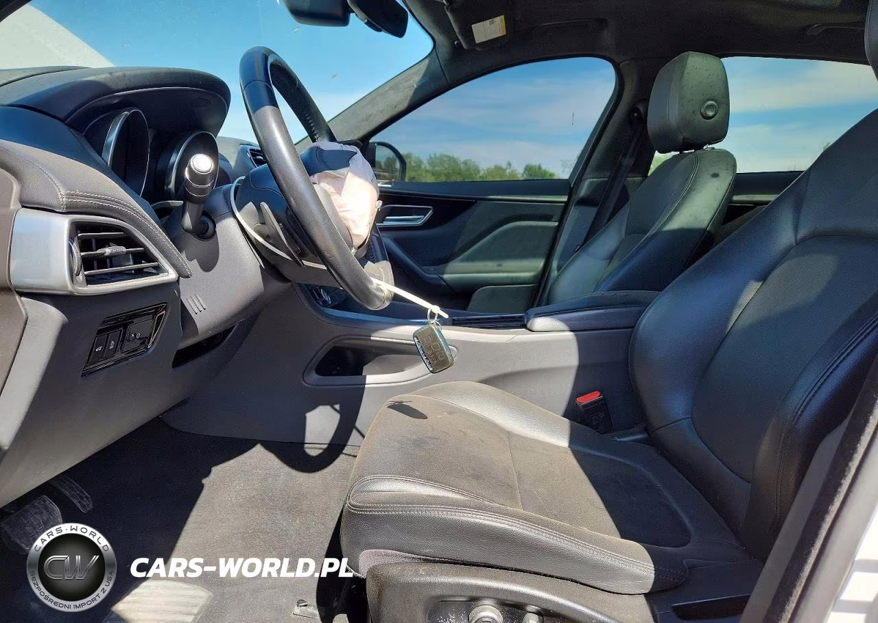 2020 Jaguar F-Pace Premium VIN:SADCJ2FX9LA645534 - 7