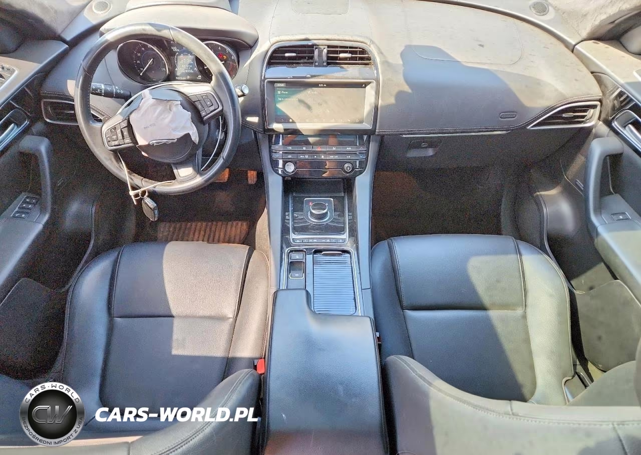 2020 Jaguar F-Pace Premium VIN:SADCJ2FX9LA645534 - 8