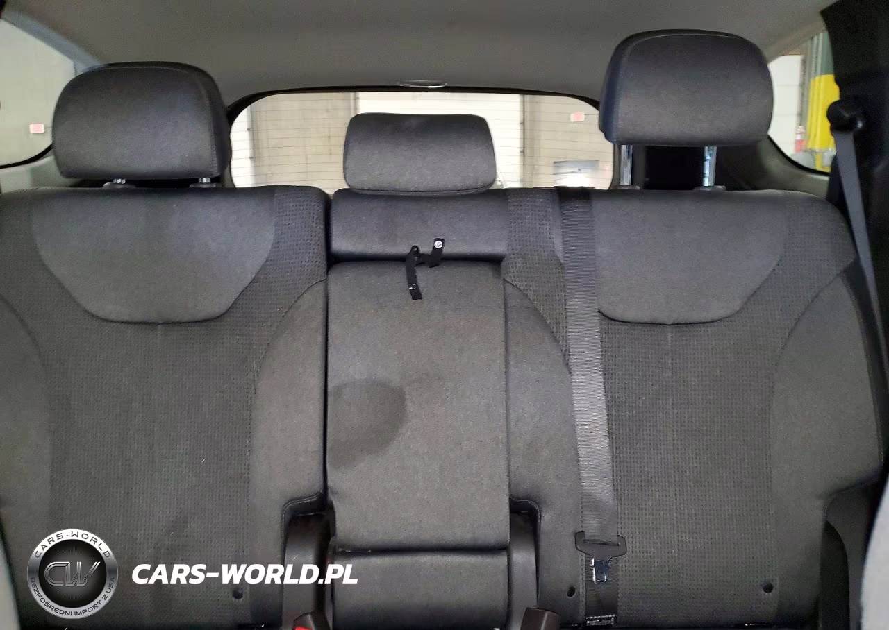 2020 Hyundai Santa Fe Sel VIN:5NMS33AD6LH197084 - 10