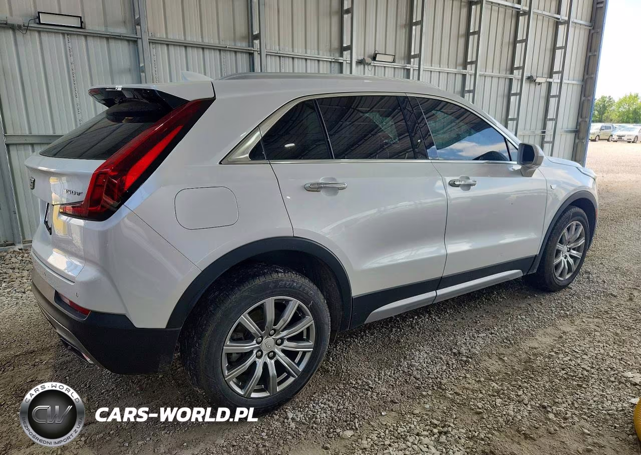2020 Cadillac Xt4 Premium Luxury VIN:1GYFZDR49LF017615 - 3