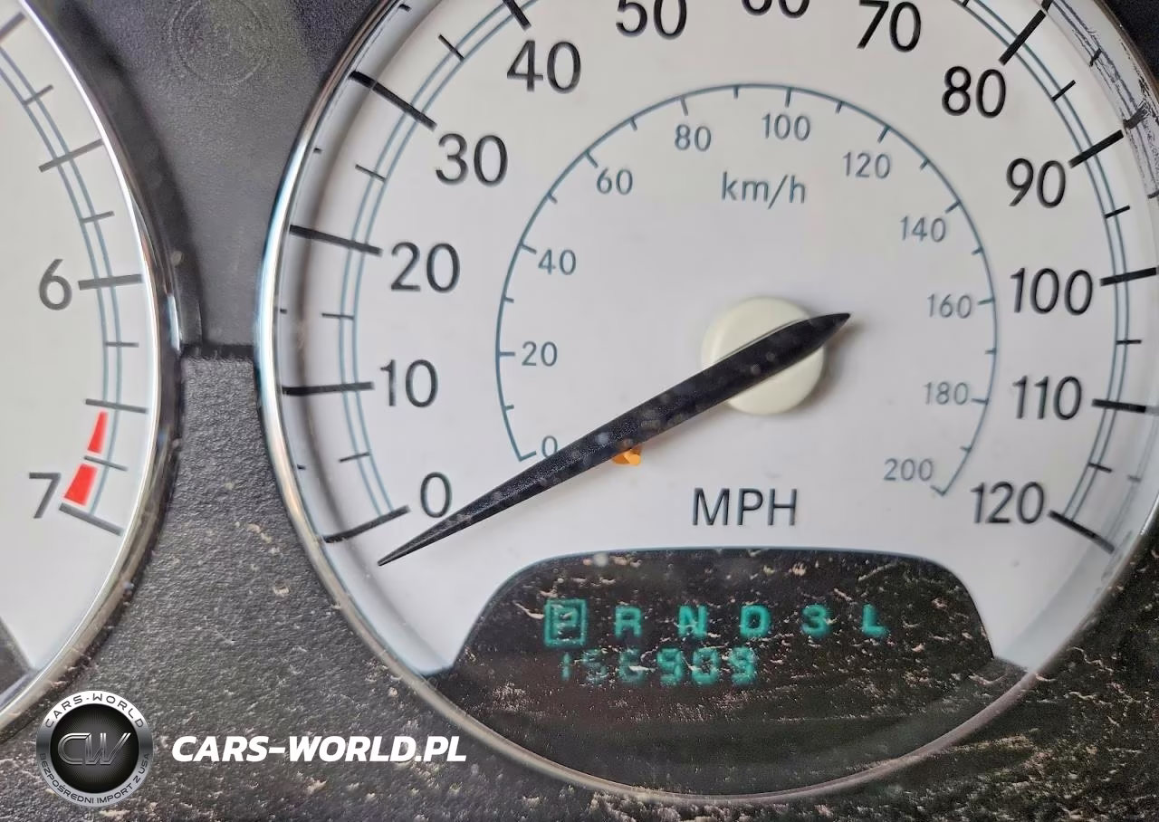 2005 Chrysler Sebring Limited VIN:1C3EL65R05N704219 - 9