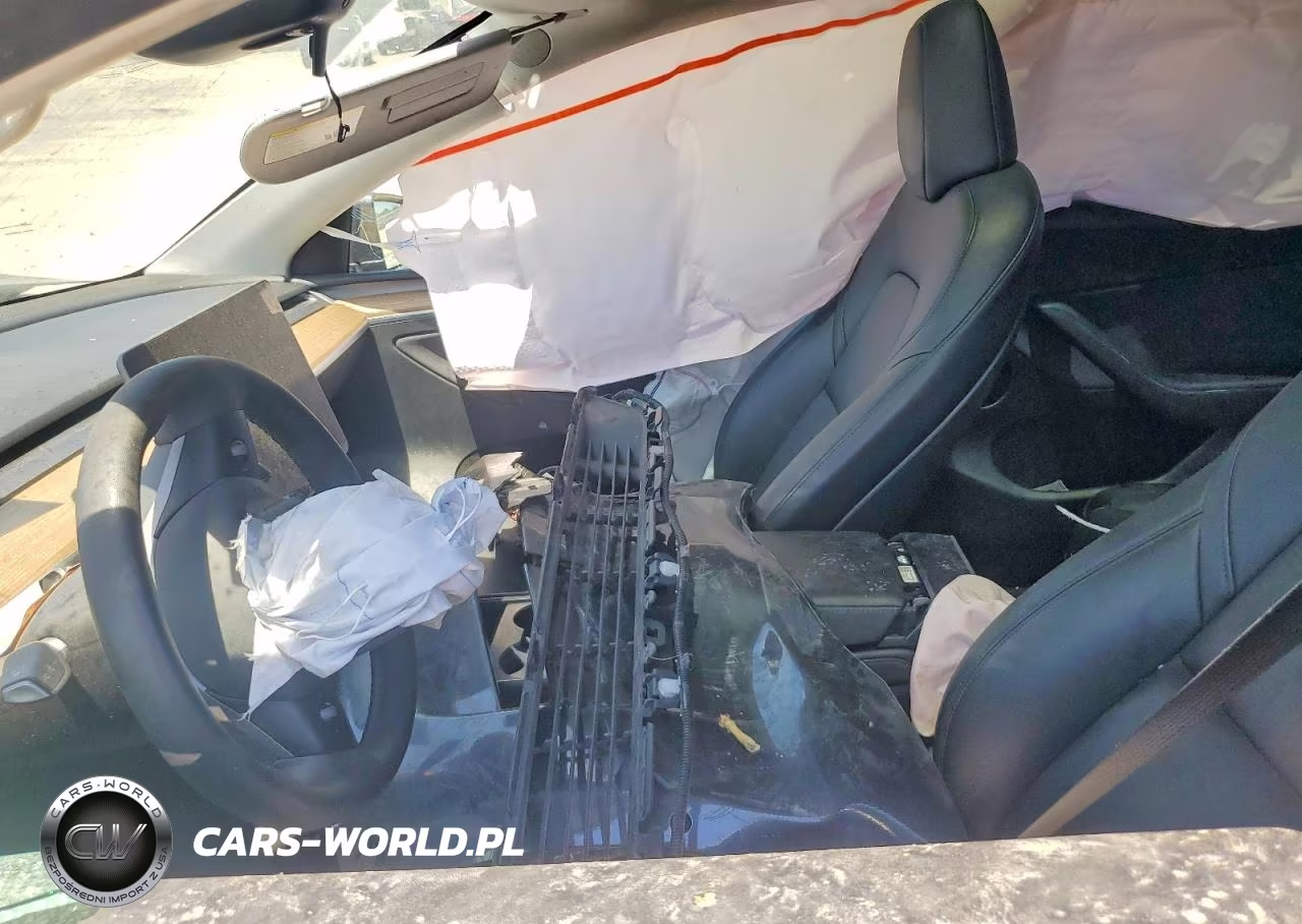 2025 Tesla Model Y VIN:7SAYGDED7SA372568 - 7