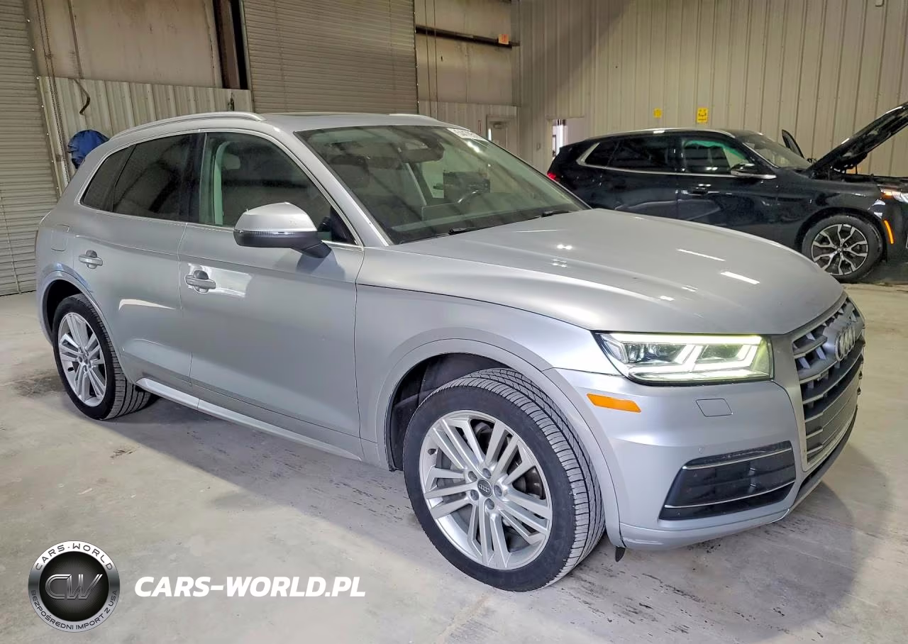 2018 Audi Q5 Premium Plus VIN:WA1BNAFY8J2239065 - 4