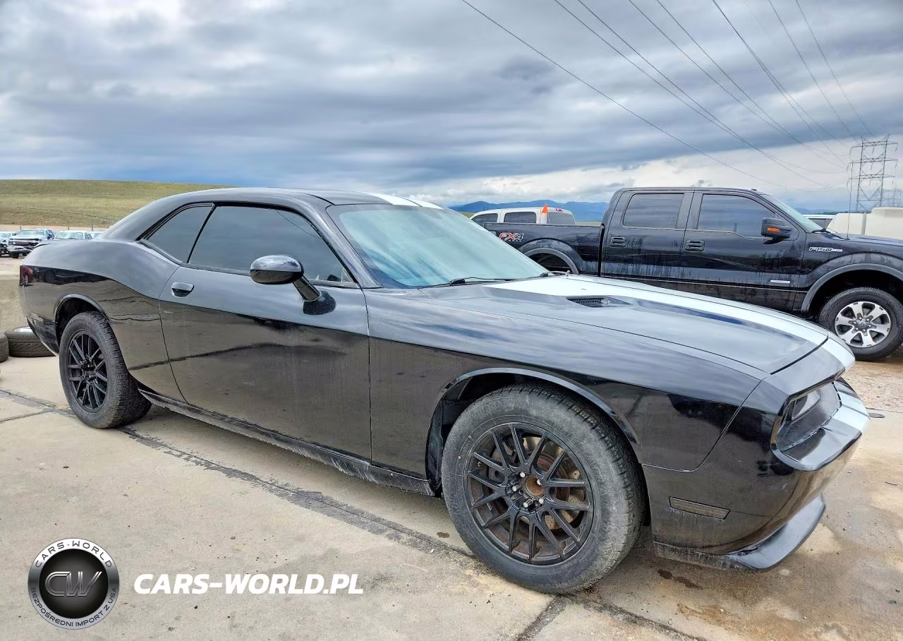 2012 Dodge Challenger Sxt VIN:2C3CDYAG1CH186454 - 4