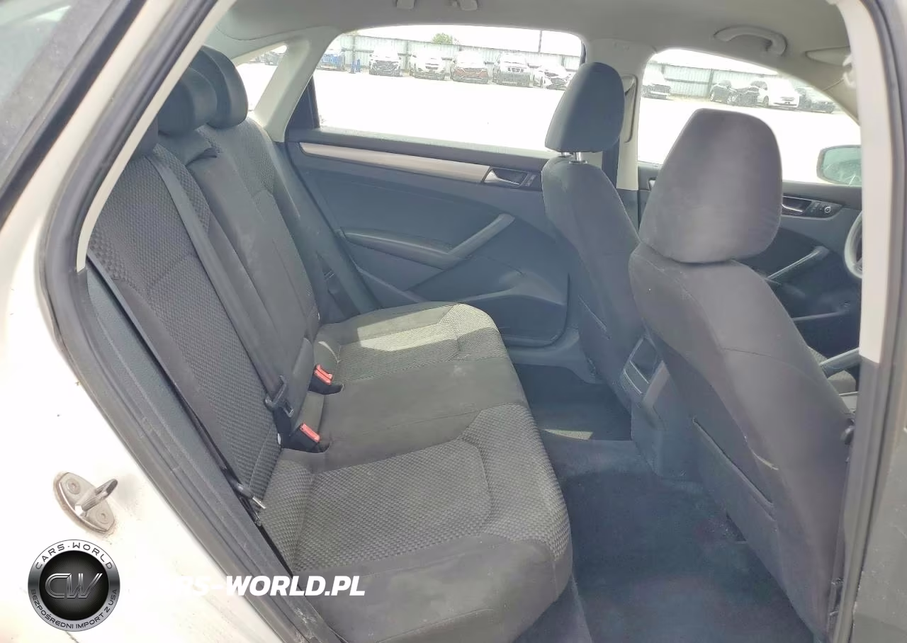 2013 Volkswagen Passat S VIN:1VWAP7A33DC038647 - 10