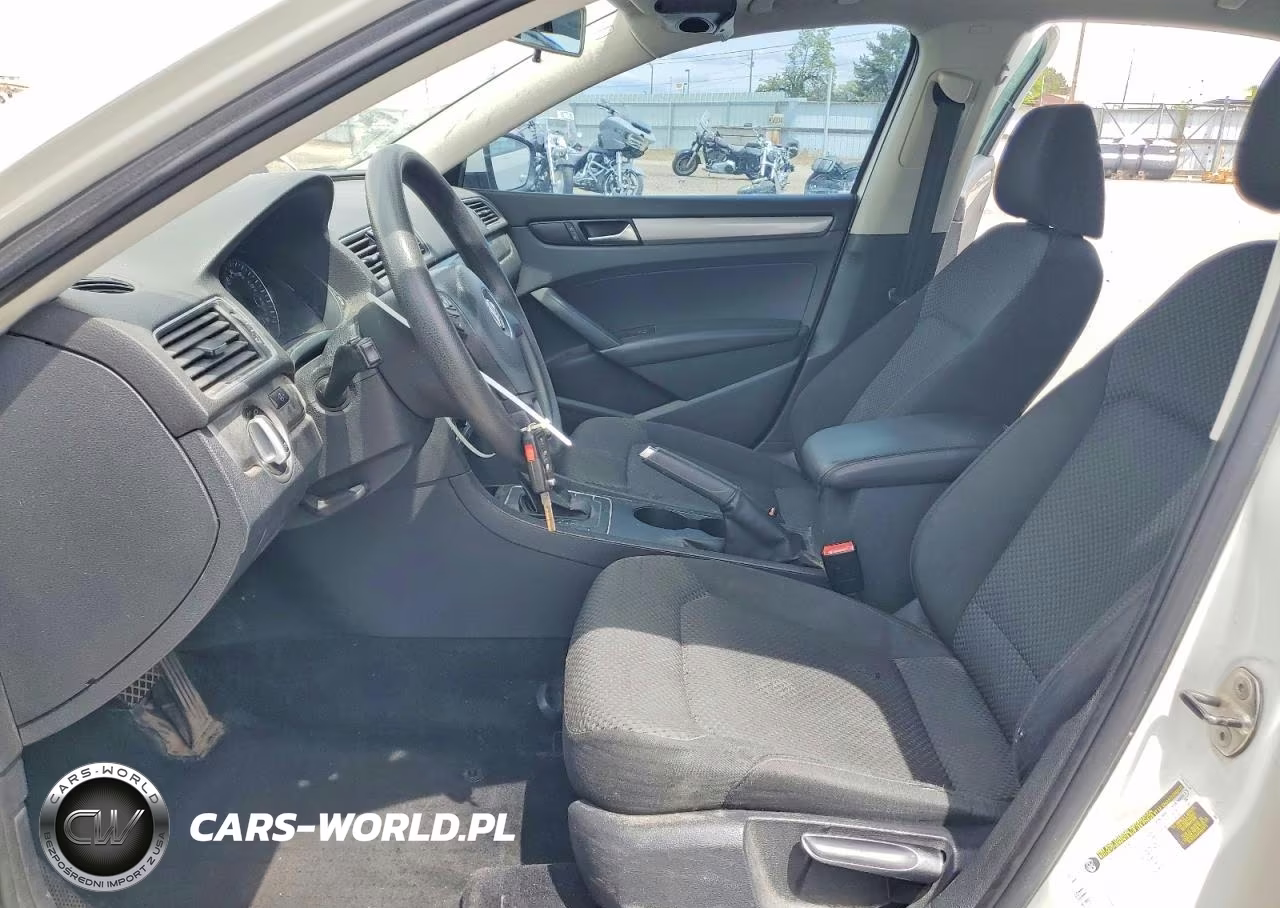 2013 Volkswagen Passat S VIN:1VWAP7A33DC038647 - 7