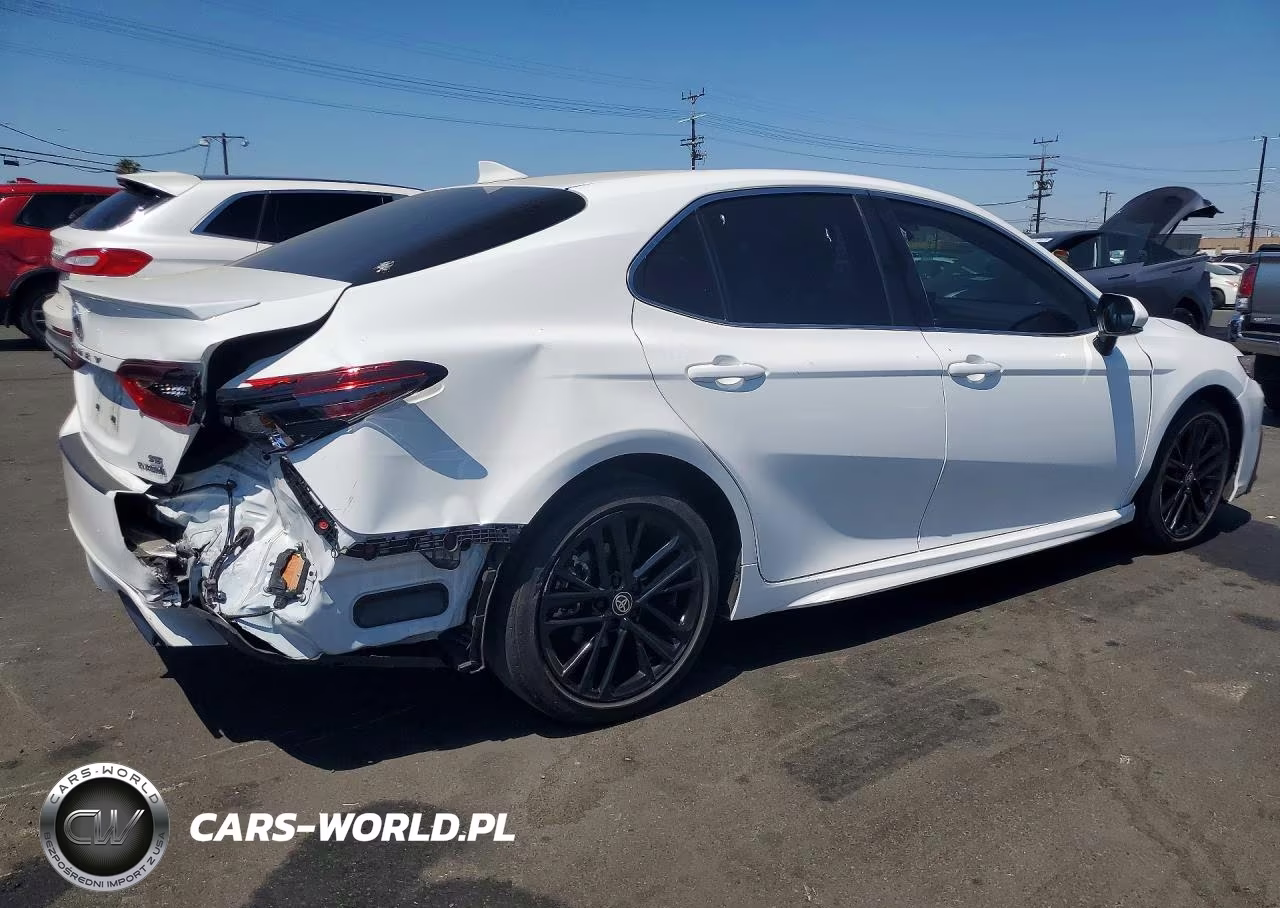2024 Toyota Camry Hybrid Se VIN:4T1S31AK9RU070636 - 3