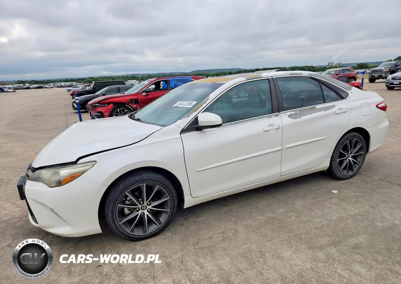 2015 Toyota Camry Xse
