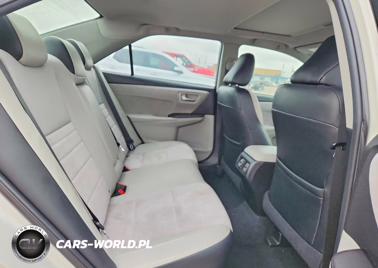 2015 Toyota Camry Xse VIN:4T1BF1FK2FU052572 - 10