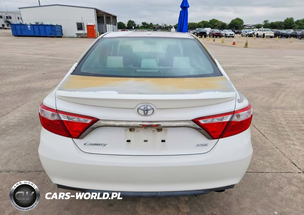 2015 Toyota Camry Xse VIN:4T1BF1FK2FU052572 - 6
