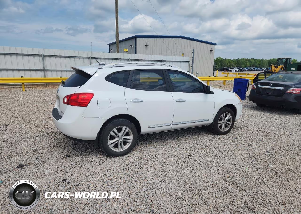 2012 Nissan Rogue S VIN:JN8AS5MV2CW376917 - 3