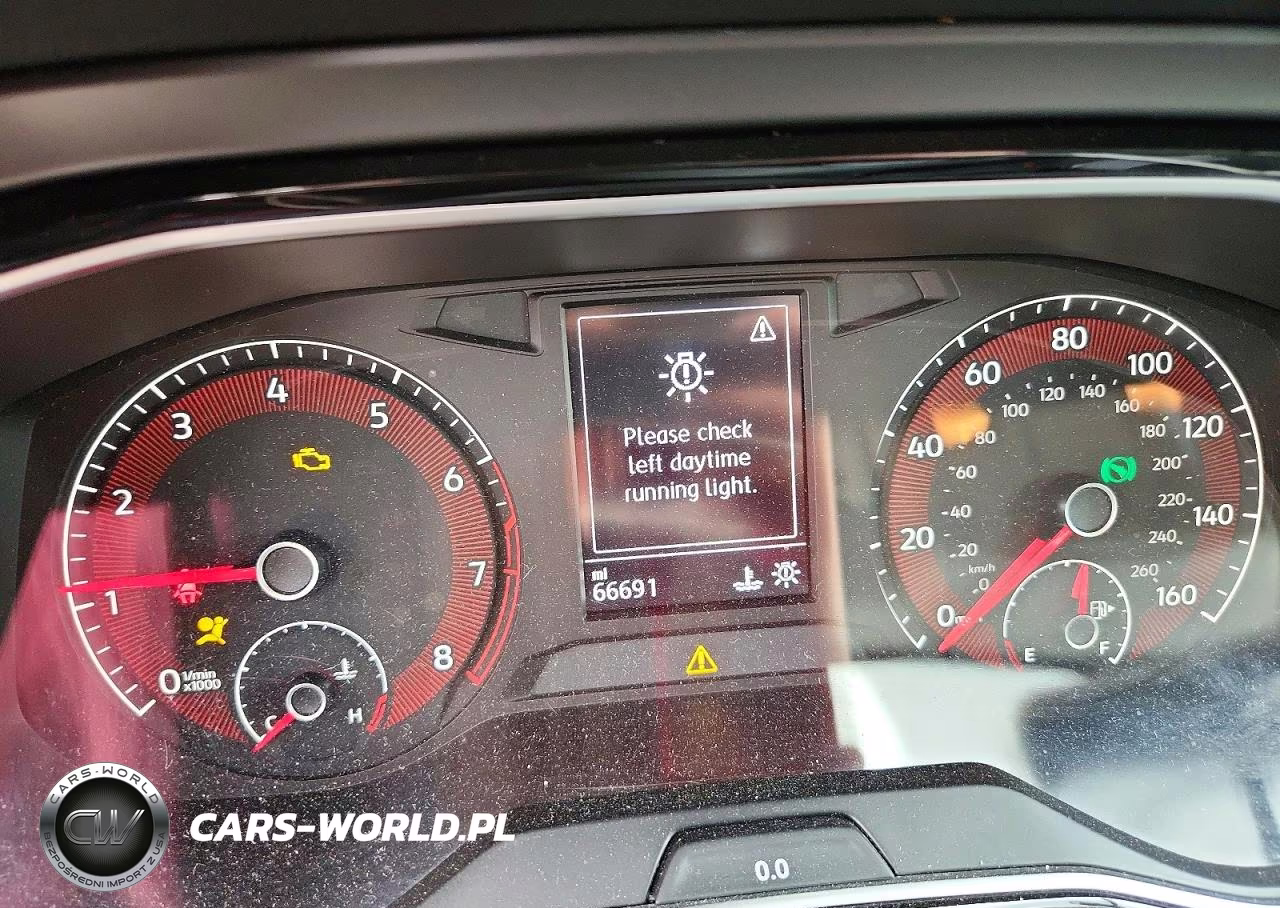 2019 Volkswagen Jetta S VIN:3VWC57BU7KM034053 - 9