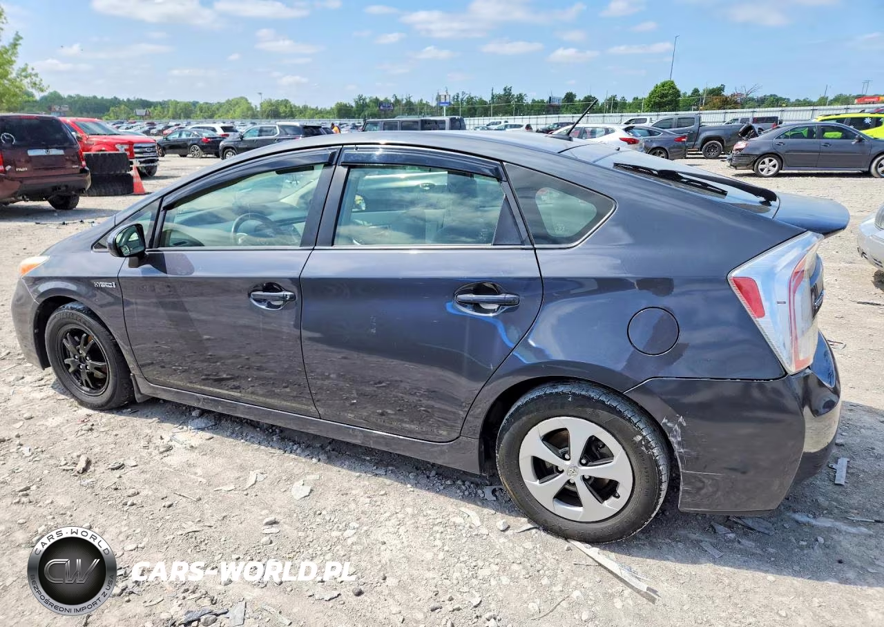 2015 Toyota Prius Three VIN:JTDKN3DU9F0417831 - 2