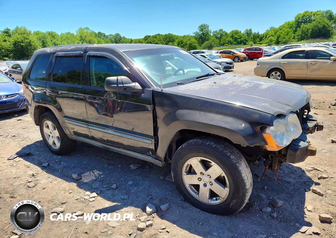2008 Jeep Grand Cherokee Laredo VIN:1J8GS48KX8C210937 - 4