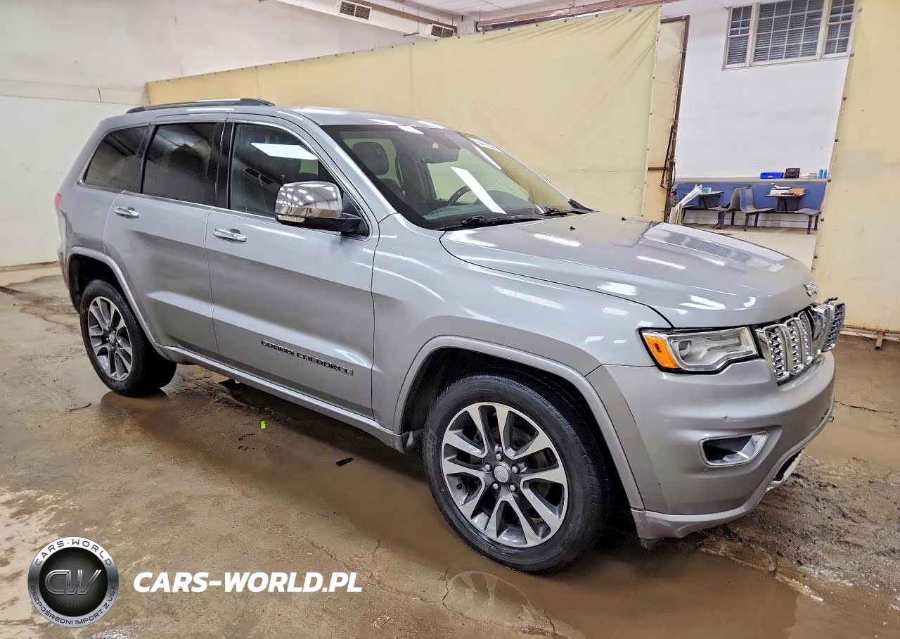 2018 Jeep Grand Cherokee Overland VIN:1C4RJFCG5JC477491 - 4