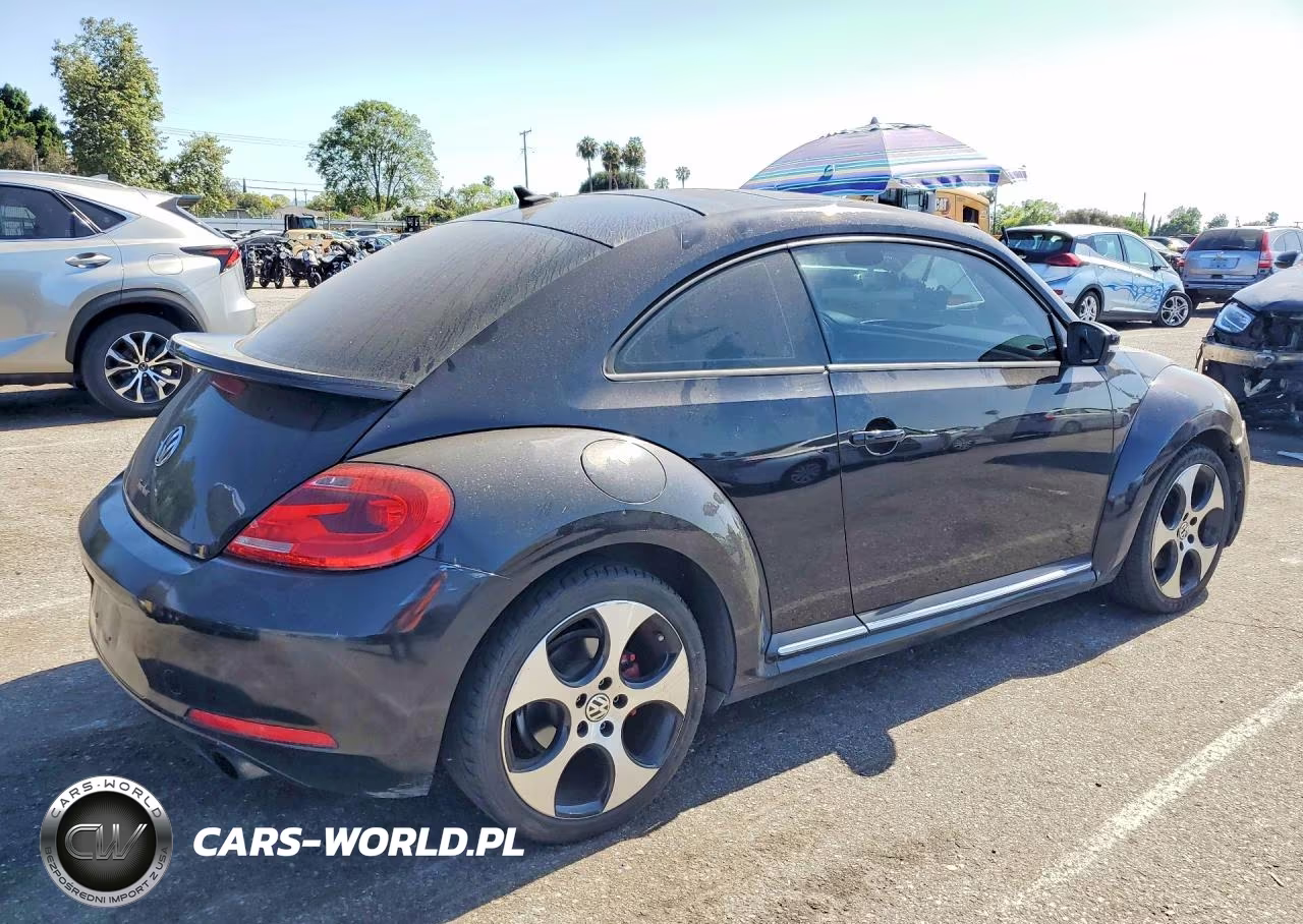 2012 Volkswagen Beetle Turbo VIN:3VWVA7AT1CM628300 - 3