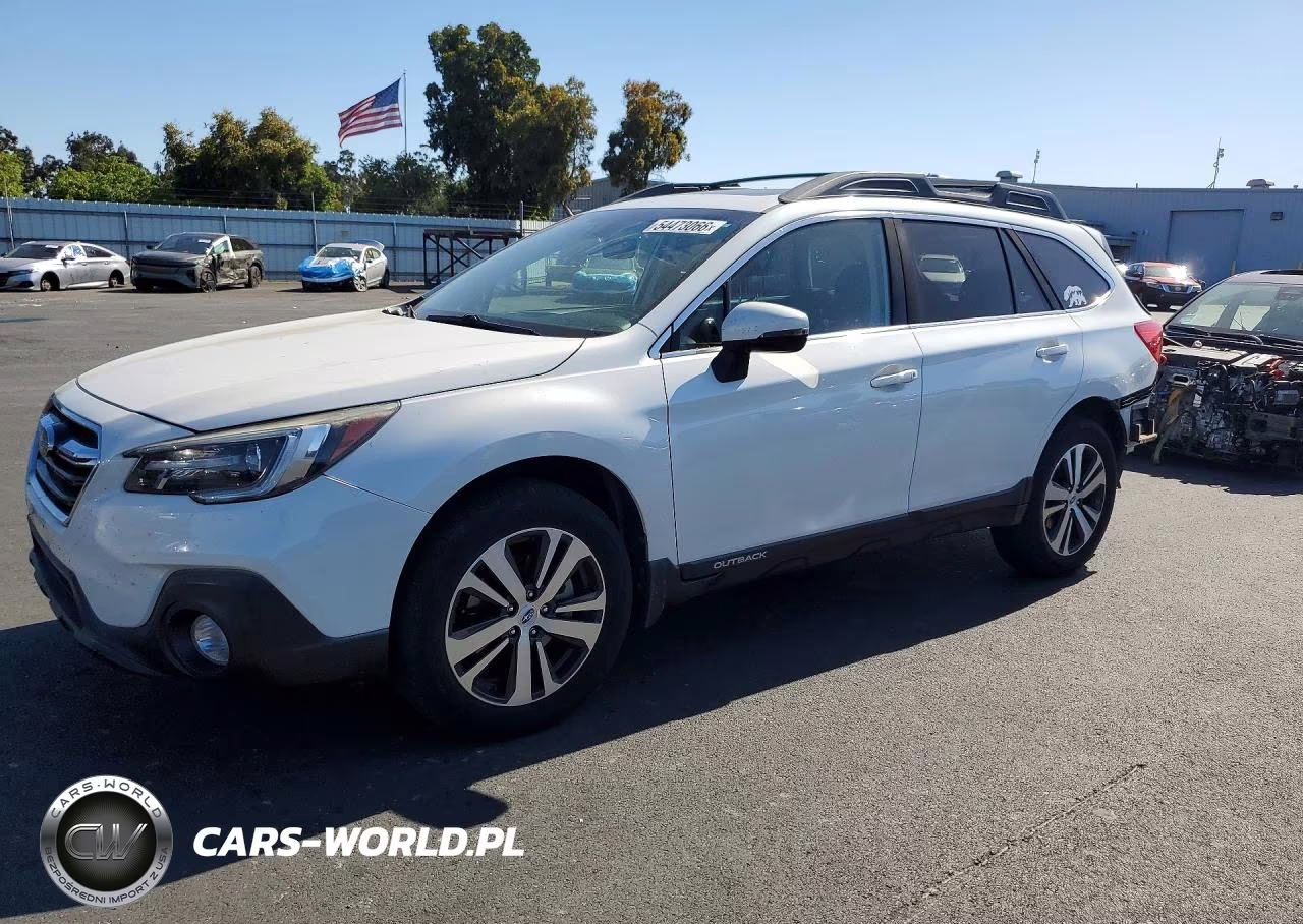 2018 Subaru Outback 3.6R Limited – zdjęcie 1 z 12