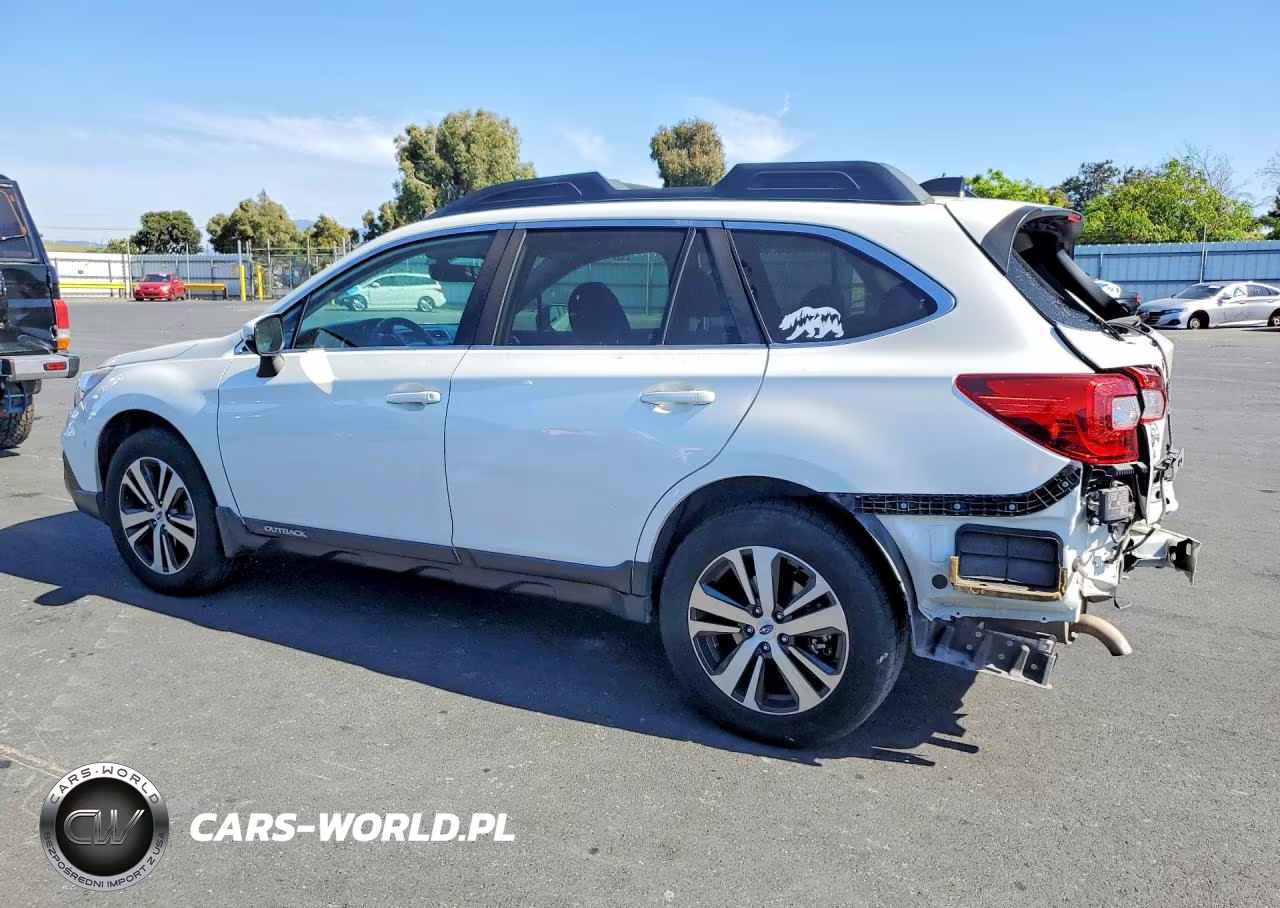 2018 Subaru Outback 3.6R Limited VIN:4S4BSENC1J3293387 - 2