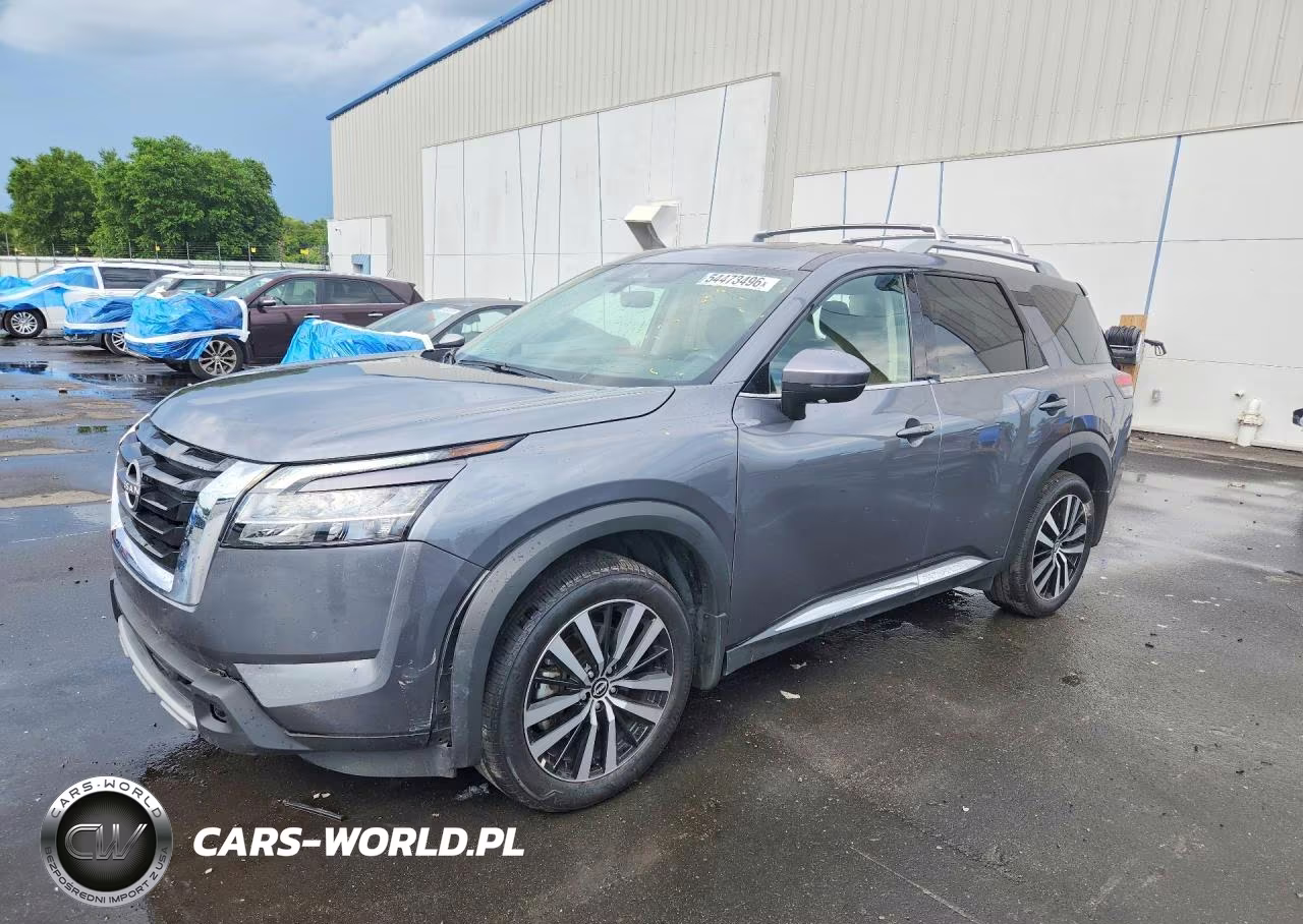 2024 Nissan Pathfinder Platinum – zdjęcie 1 z 13