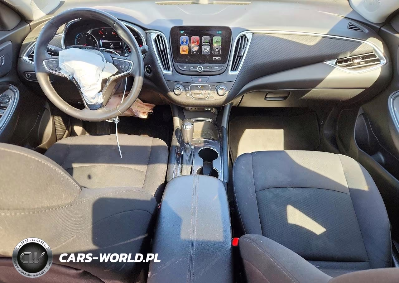 2017 Chevrolet Malibu Lt VIN:1G1ZE5STXHF266575 - 8