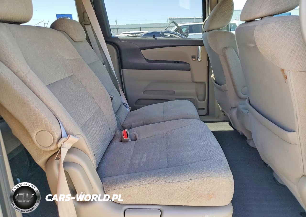 2016 Honda Odyssey Se VIN:5FNRL5H39GB070683 - 10