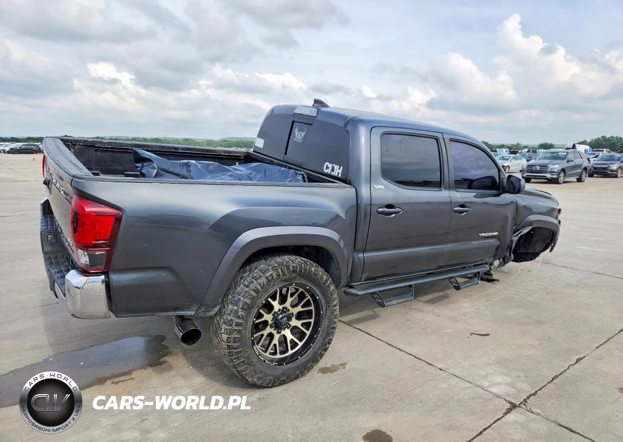 2019 Toyota Tacoma Sr5 V6 VIN:3TMCZ5AN1KM284118 - 3