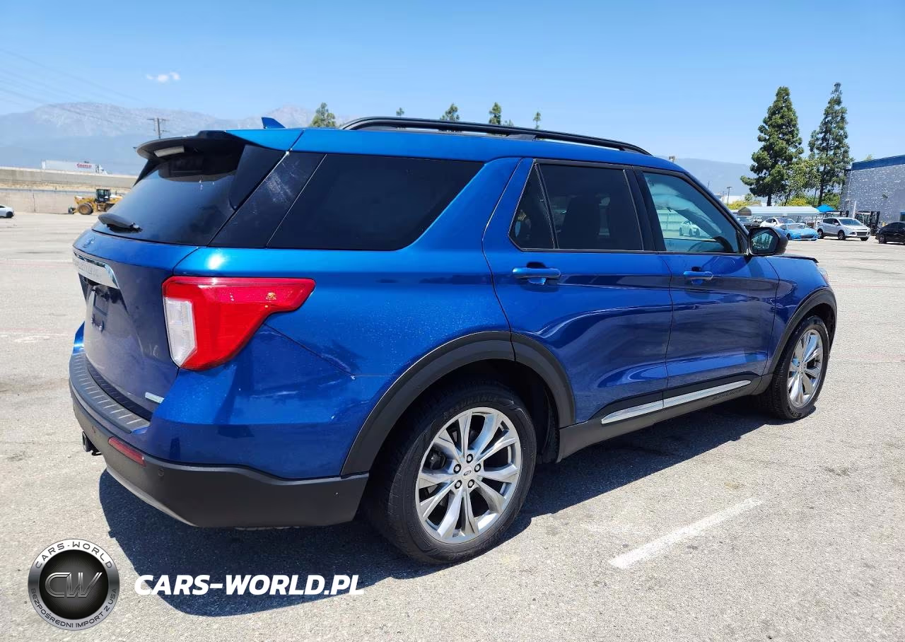 2020 Ford Explorer Xlt VIN:1FMSK7DH0LGC47859 - 3