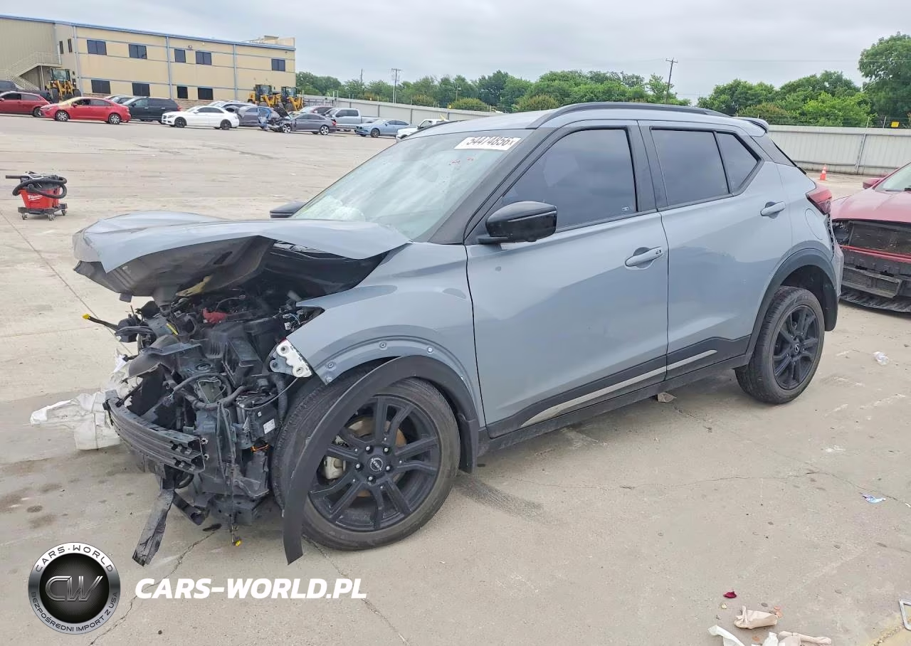 2023 Nissan Kicks Sr – zdjęcie 1 z 14
