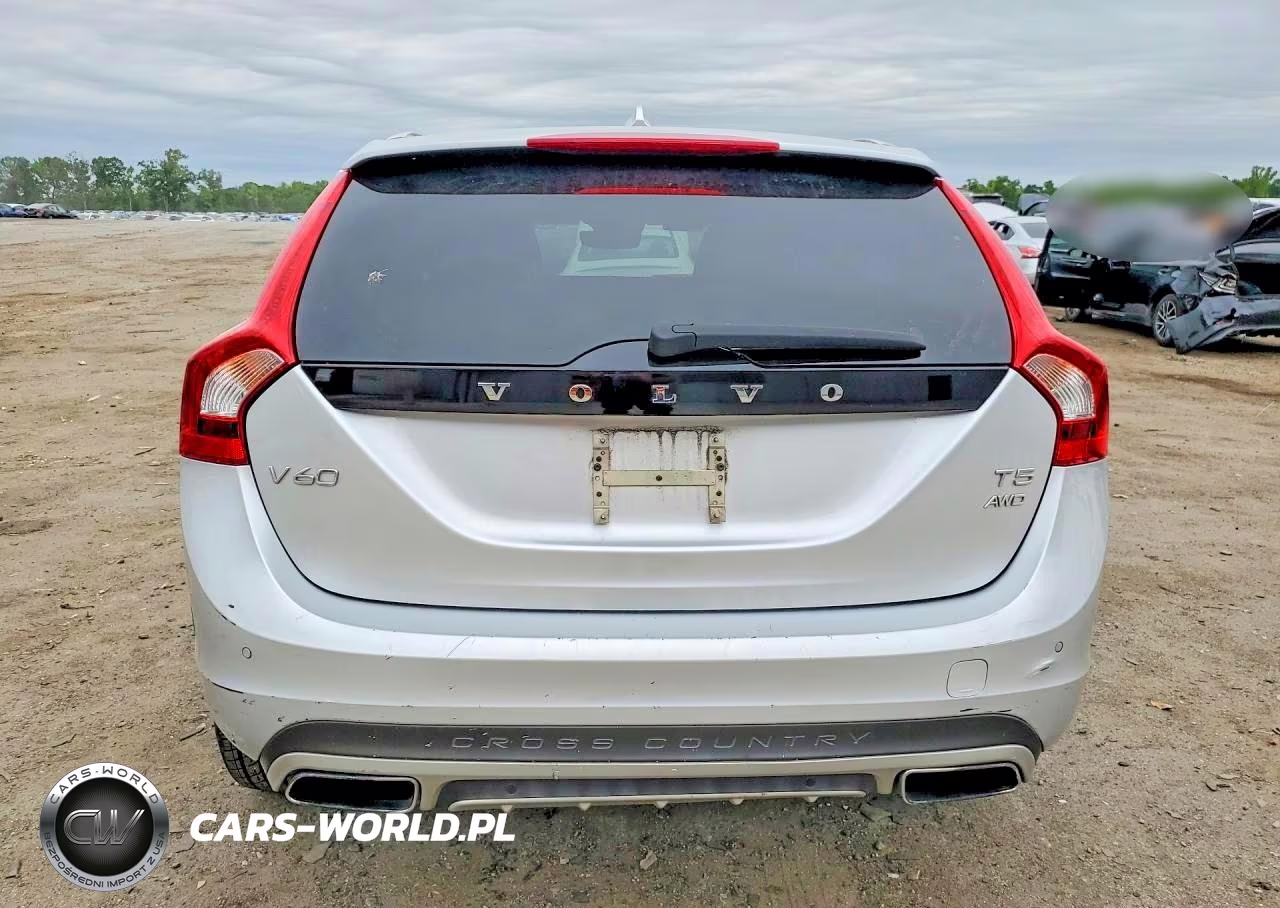 2015 Volvo V60 Cross Country Premier VIN:YV4612HK5F1001363 - 6