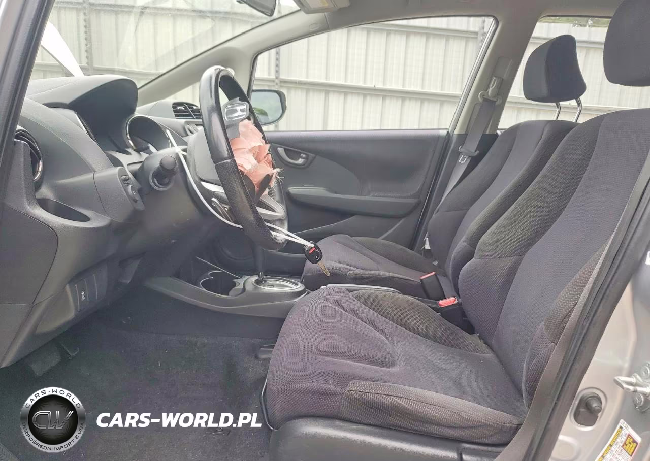 2012 Honda Fit Sport VIN:JHMGE8H57CC004661 - 7
