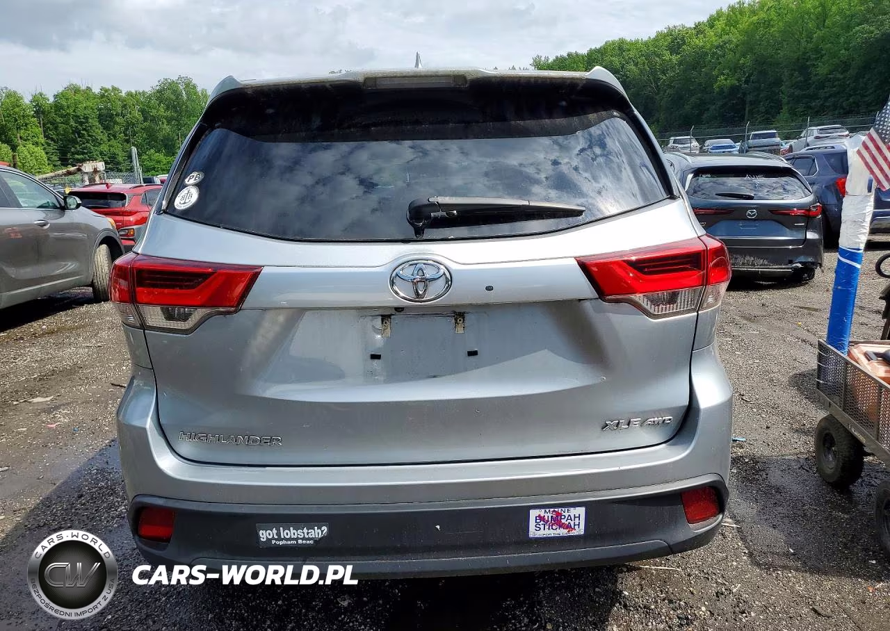 2018 Toyota Highlander Xle VIN:5TDJZRFH3JS857097 - 6
