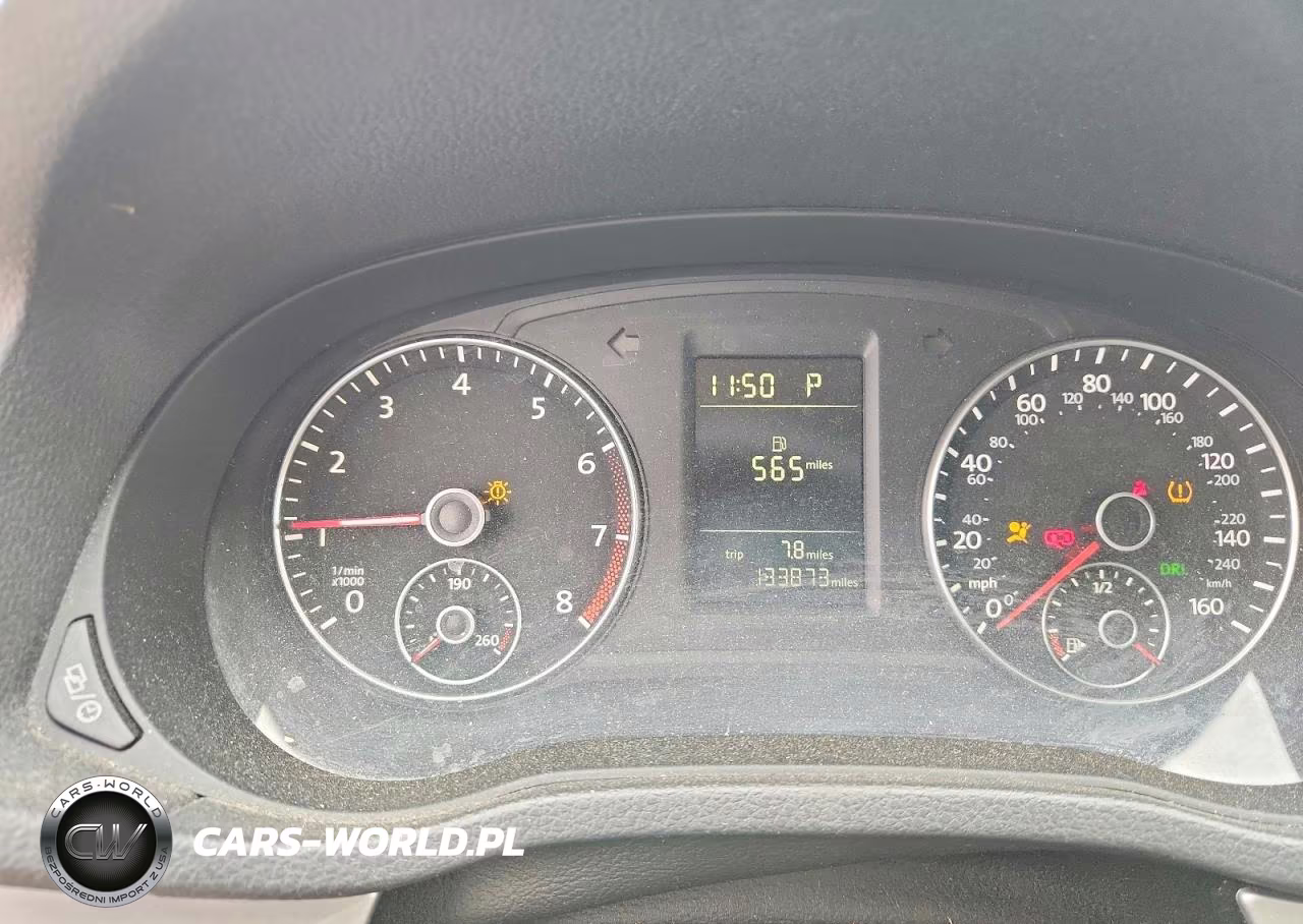 2015 Volkswagen Passat S VIN:1VWAT7A33FC068424 - 9