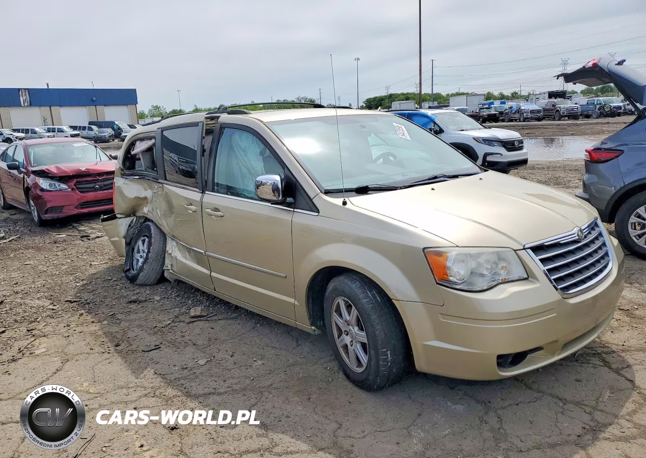 2010 Chrysler Town & Country Touring Plus VIN:2A4RR8DX6AR456654 - 4