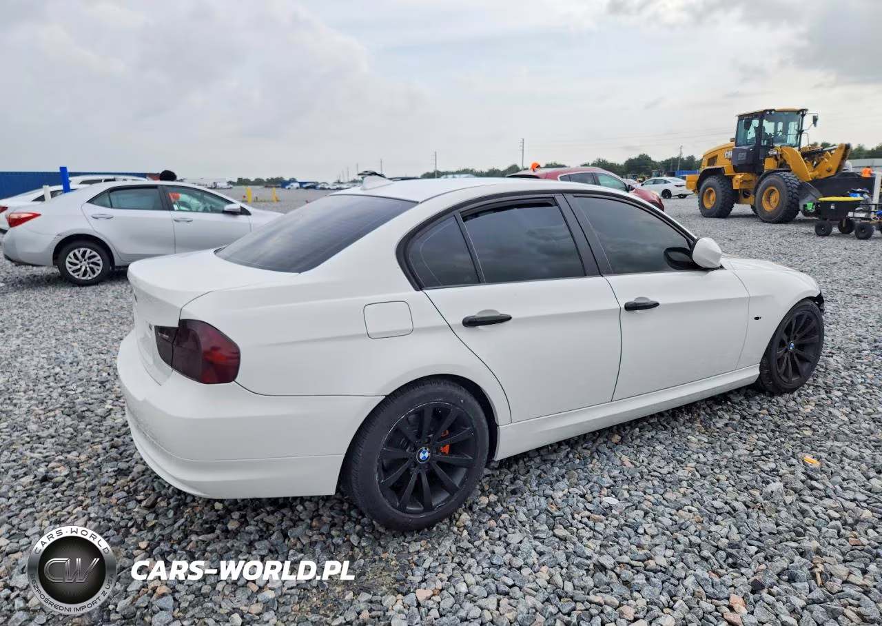 2011 BMW 328 I VIN:WBAPH7G53BNN05020 - 3