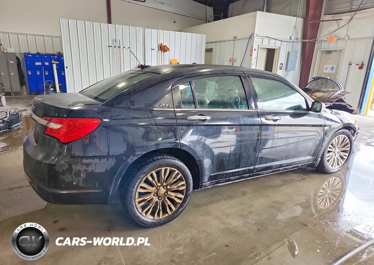 2011 Chrysler 200 Limited VIN:1C3BC2FB6BN542928 - 3