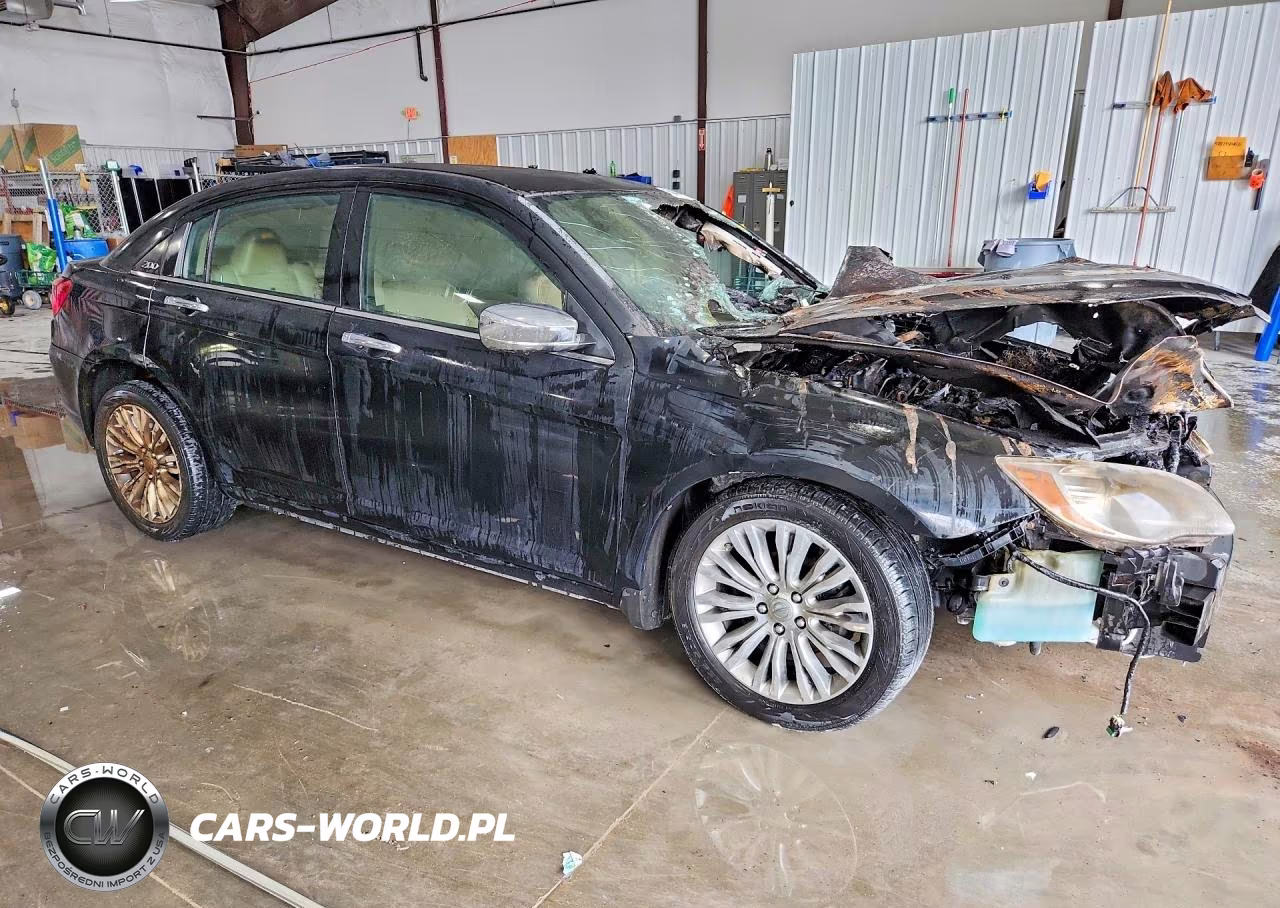 2011 Chrysler 200 Limited VIN:1C3BC2FB6BN542928 - 4