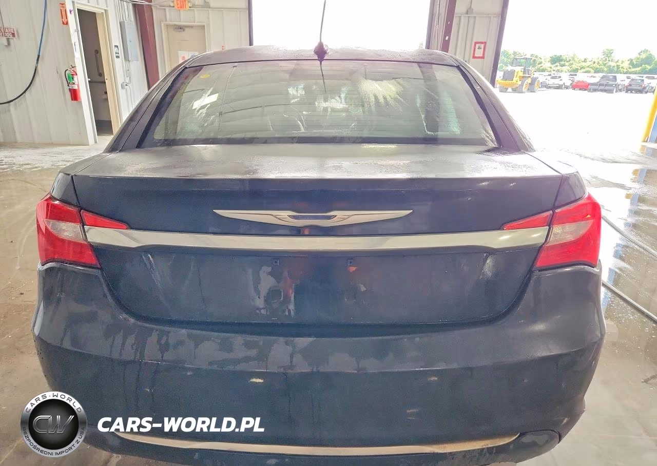 2011 Chrysler 200 Limited VIN:1C3BC2FB6BN542928 - 6
