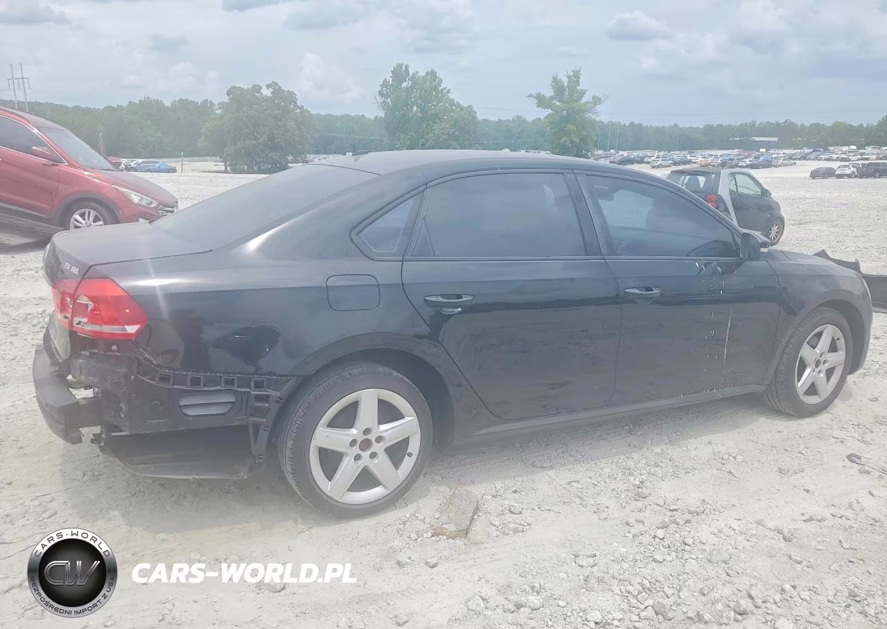 2015 Volkswagen Passat S VIN:1VWAS7A32FC103215 - 3