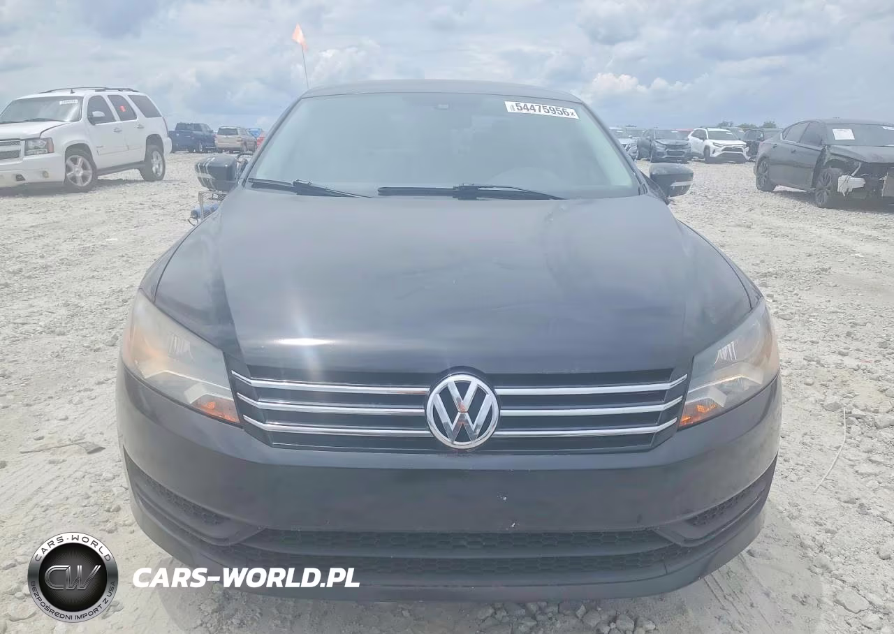2015 Volkswagen Passat S VIN:1VWAS7A32FC103215 - 5