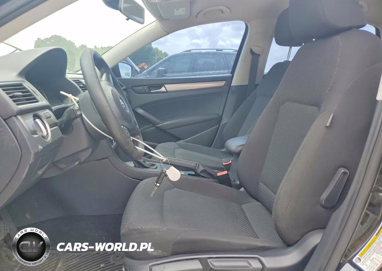 2015 Volkswagen Passat S VIN:1VWAS7A32FC103215 - 7