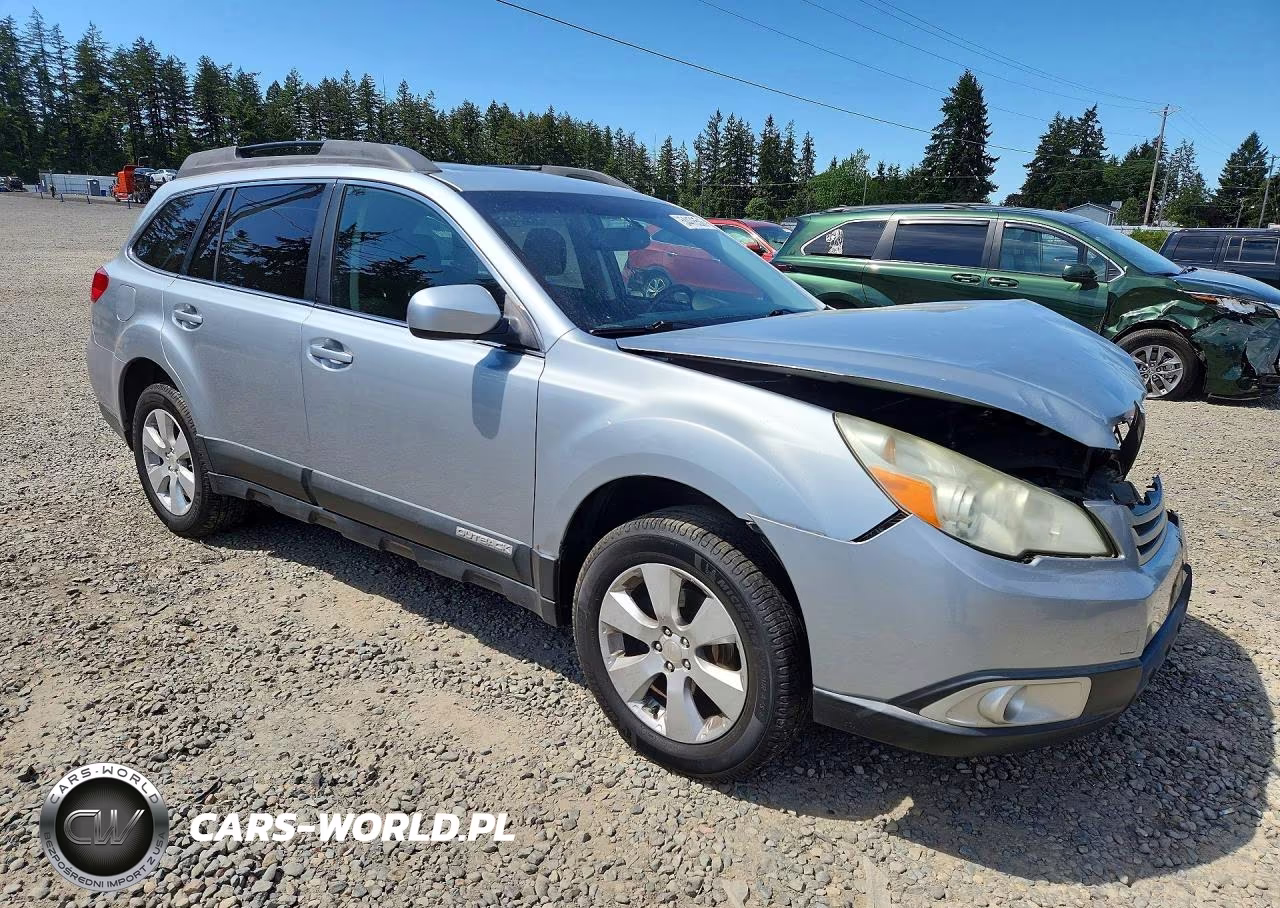 2012 Subaru Outback 2.5I Premium VIN:4S4BRBGC2C3236206 - 4