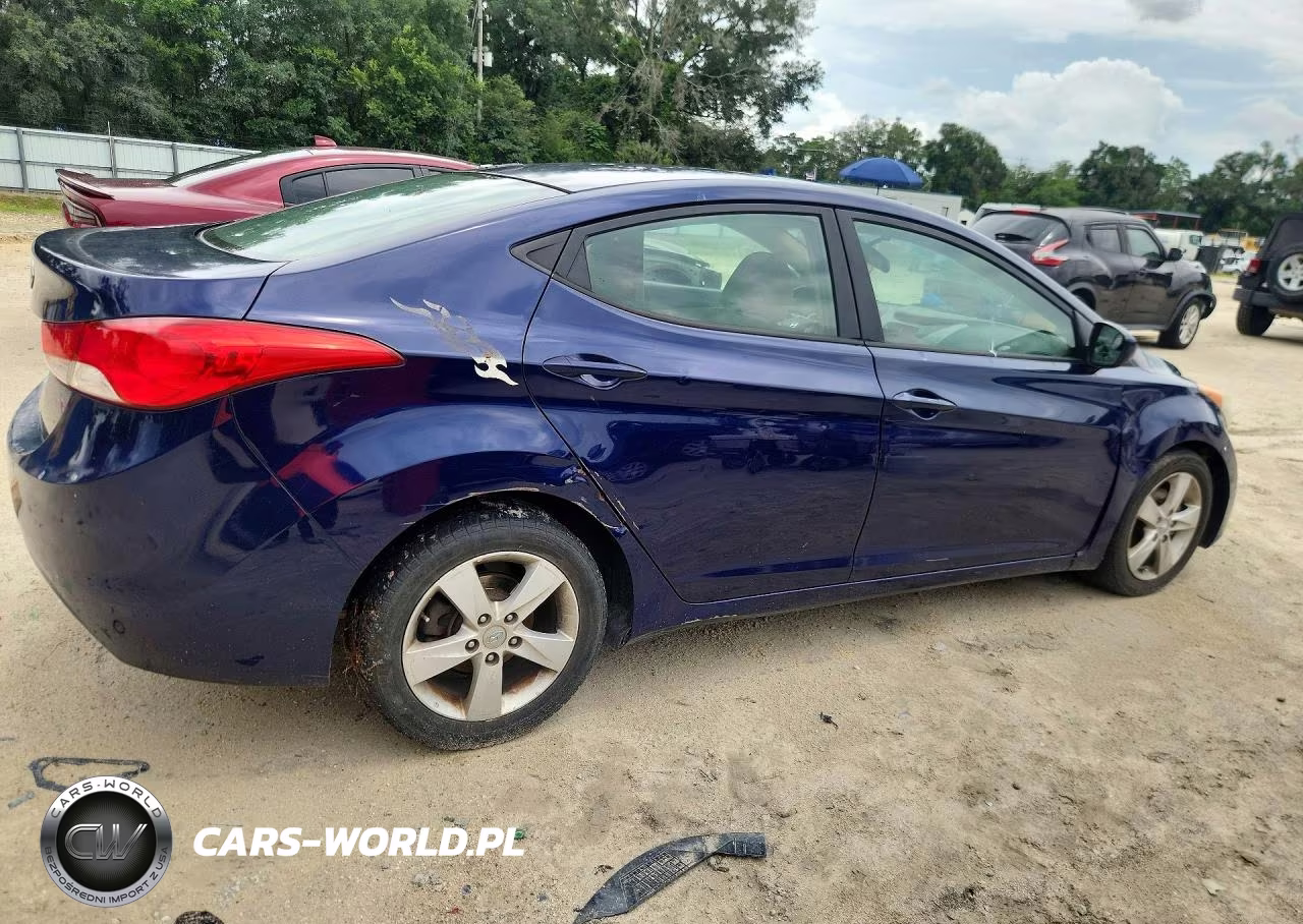2013 Hyundai Elantra Gls VIN:5NPDH4AE3DH387616 - 3