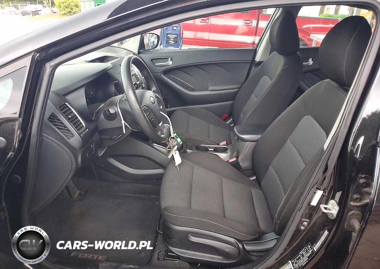 2017 Kia Forte Lx VIN:3KPFK4A71HE047581 - 7
