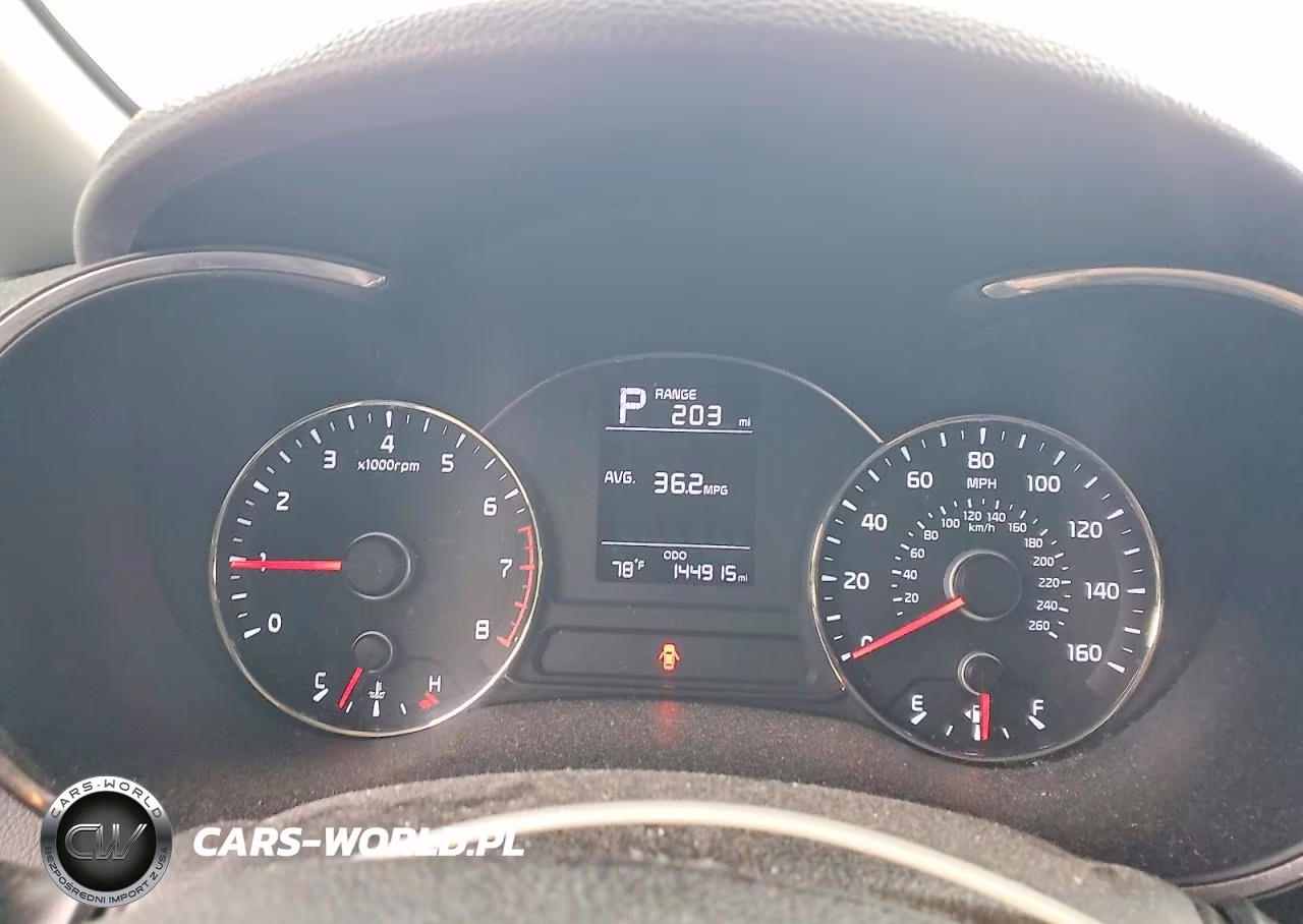 2017 Kia Forte Lx VIN:3KPFK4A71HE047581 - 9