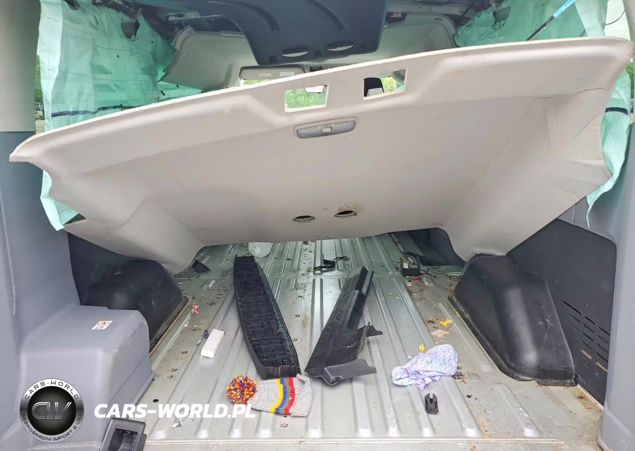 2015 Ford Transit T-150 VIN:1FMZK1YM1FKB17318 - 10