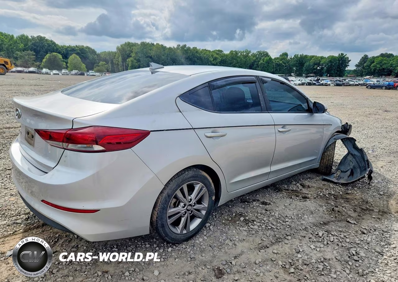 2018 Hyundai Elantra Sel VIN:KMHD84LFXJU449533 - 3