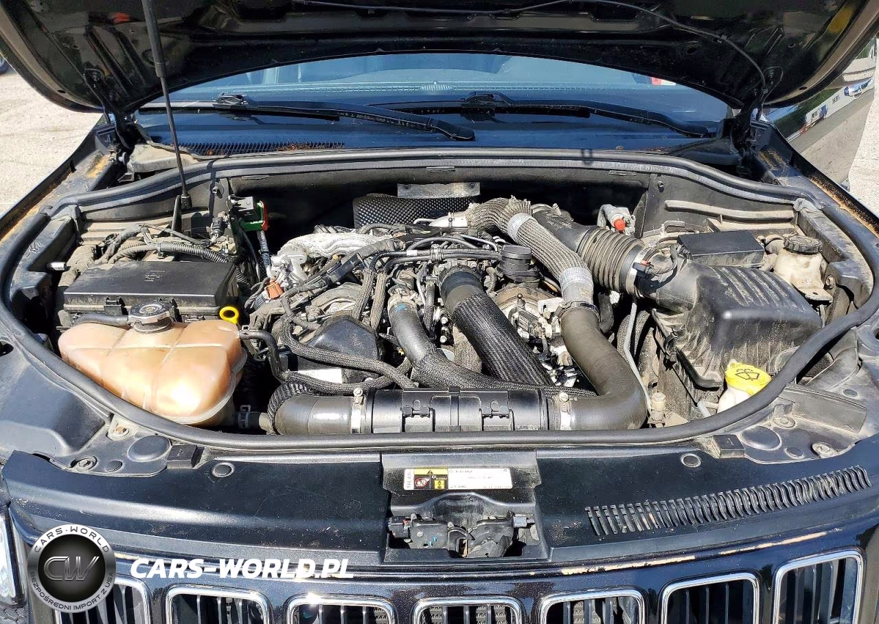 2015 Jeep Grand Cherokee Limited VIN:1C4RJFBM7FC866616 - 12